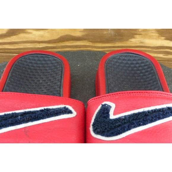 Nike Size 7 M Red Slide Synthetic Men Shoes AO2805 - Picture 3 of 8